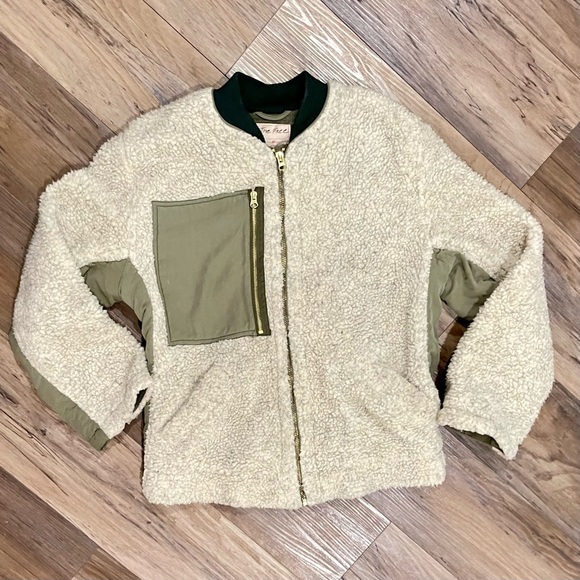 Free People We The Free Rivington Olive Green and Ivory Sherpa Jacket - Picture 3 of 7